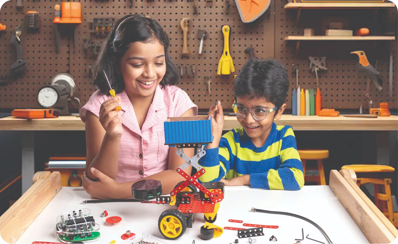About hero, students building a robot kit